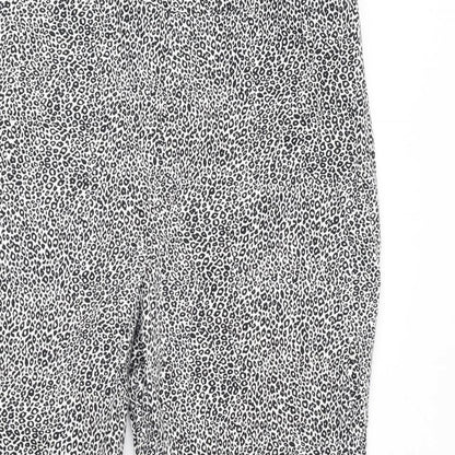 Womens UK Size 14 Marks and Spencer Regular Fit Carrot White Trousers