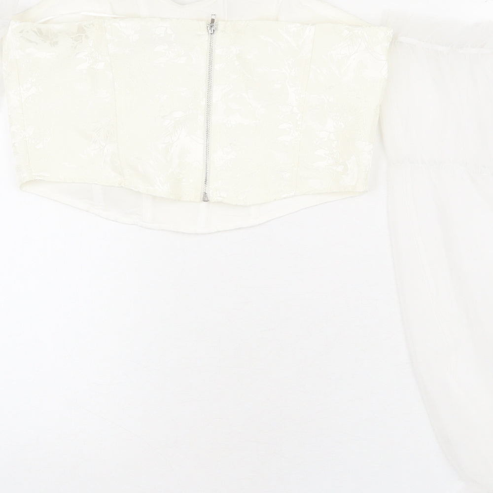 Womens UK Size L Urban Revivo Ivory Cropped T-Shirt