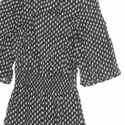 H&M Womens Black Geometric Viscose A-Line Size 4 Round Neck Button