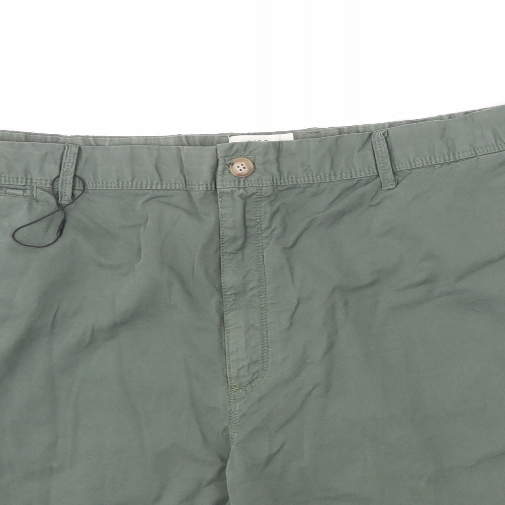 Marks and Spencer Mens Green Cotton Chino Shorts Size 44 in L10 in Regular Zip
