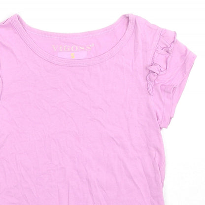 Close-up detail of VIGOSS girls’ pink cotton basic t-shirt, size S, round neck pullover - ruffle