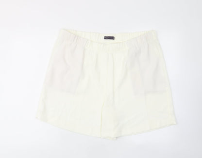 Marks and Spencer Womens Ivory Polyester Bermuda Shorts Size 20 L7 in Regular Pull On - Pockets, Elastic waist