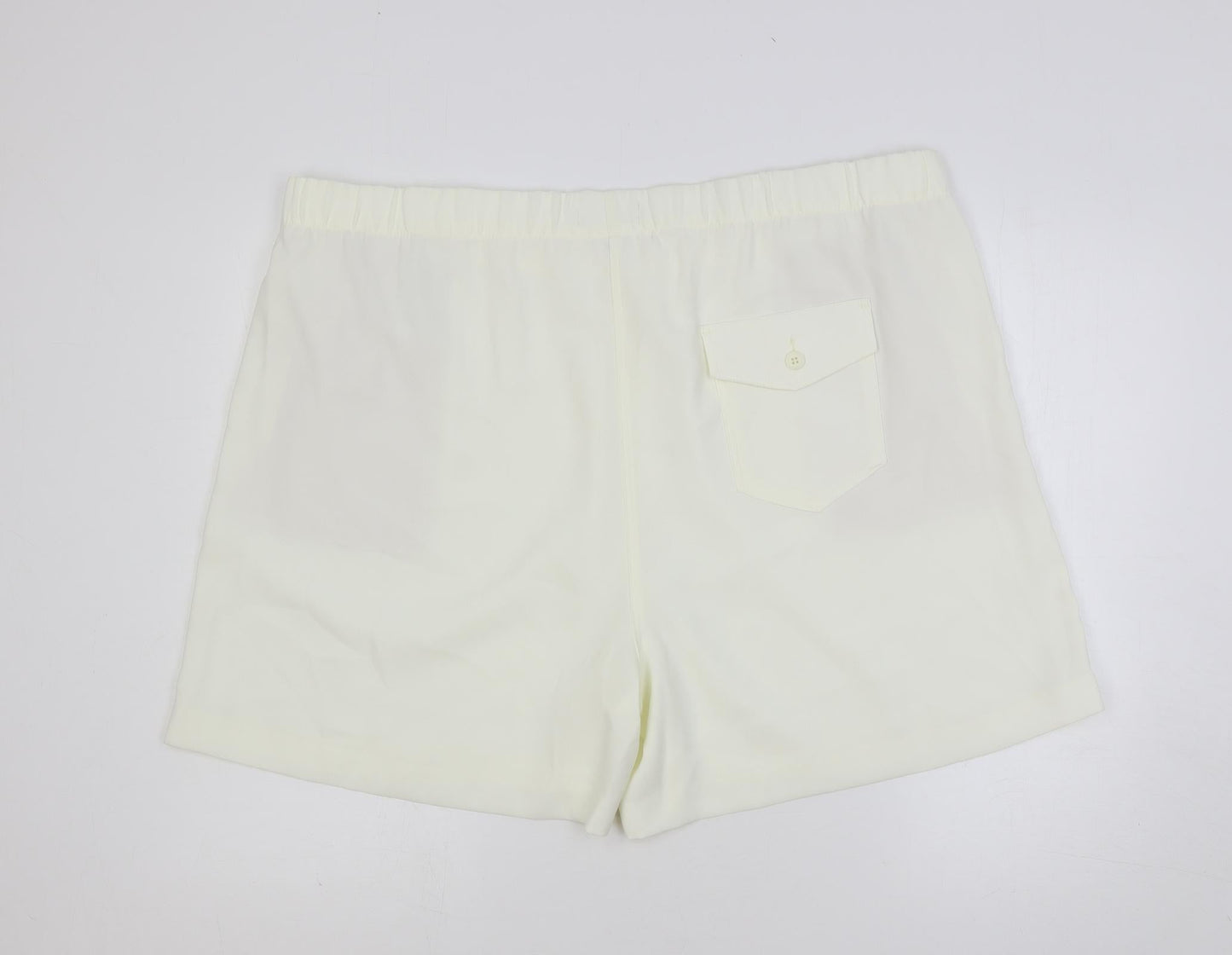 Marks and Spencer Womens Ivory Polyester Basic Shorts Size 24 L5 in Regular - Elastic Waist