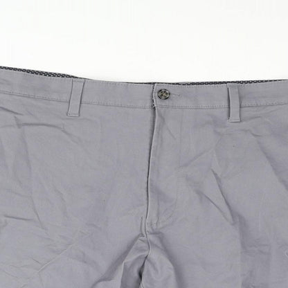 Marks and Spencer Mens Grey Cotton Chino Shorts Size 44 in L8 in Regular Zip - Short Leg