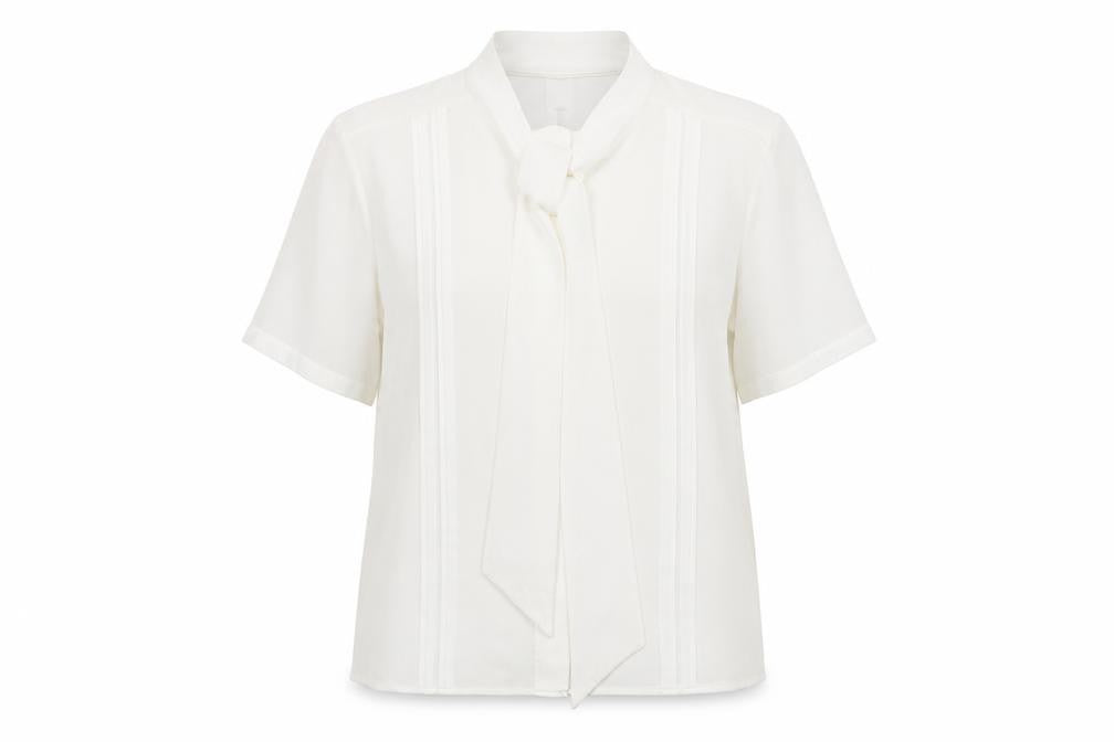 Front view of C&A women’s white polyester basic button-up, size UK 16, collared