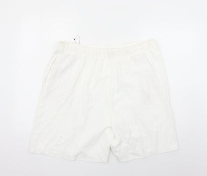 Marks and Spencer Womens White Polyester Bermuda Shorts Size 20 L8 in Regular - Elasticated Waist