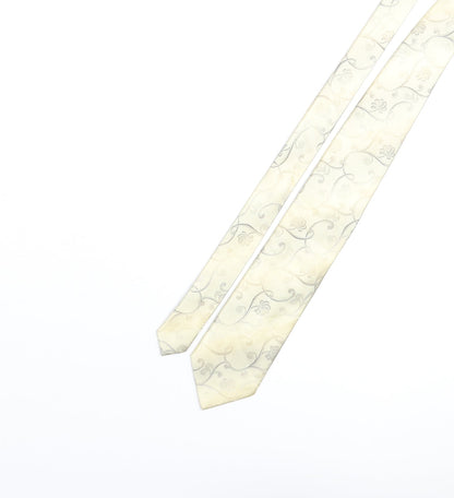 Mens Baumer Beige Geometric  Pointed Tie