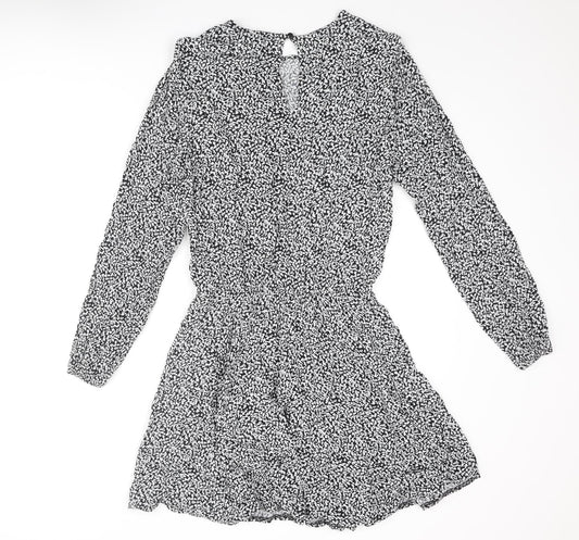 NA-KD Womens Black Geometric Viscose A-Line Size 8 Round Neck Button