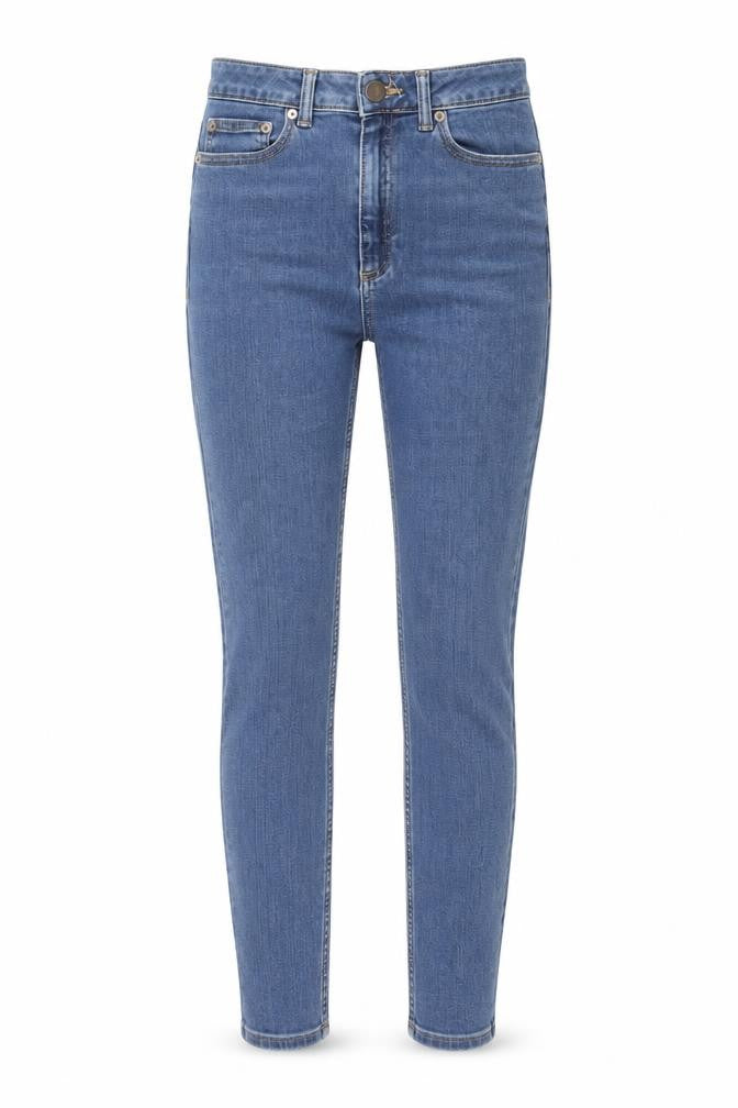 Front view of ASOS women’s blue cotton skinny jeans, size UK 26, in, 31-inch leg regular zip