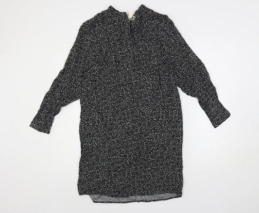 H&M Womens Black Animal Print Viscose Shift Size XS Round Neck Button