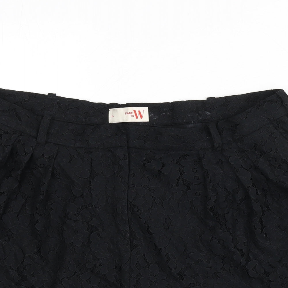 Weekday Womens Black Floral Polyamide Basic Shorts Size L L3 in Regular Zip - Lace Overlay