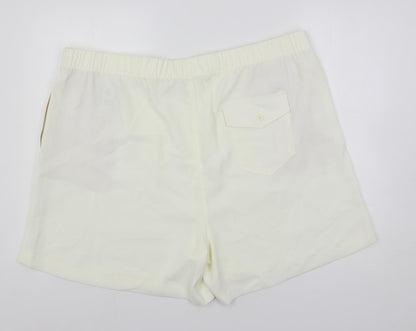 Marks and Spencer Womens Ivory Polyester Basic Shorts Size 24 L5 in Regular - Elastic Waist