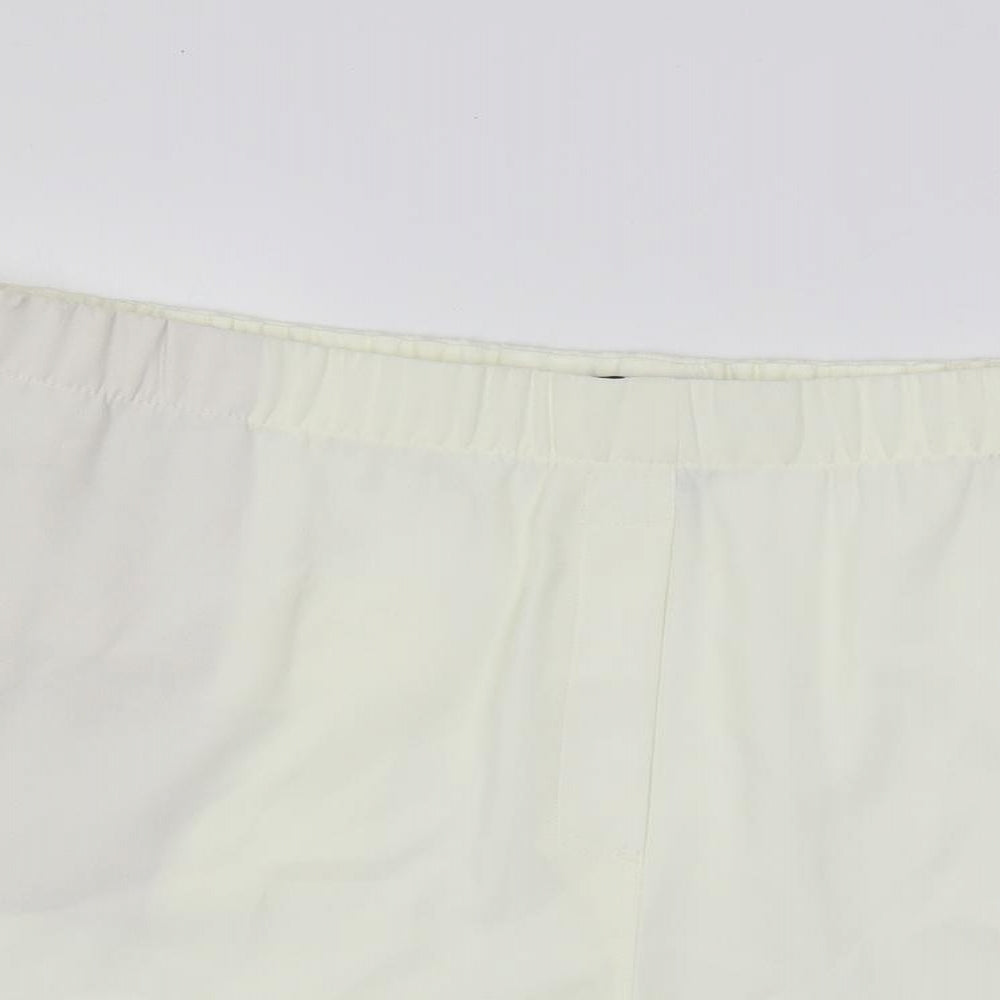 Marks and Spencer Womens Ivory Polyester Basic Shorts Size 24 L5 in Regular - Elastic Waist