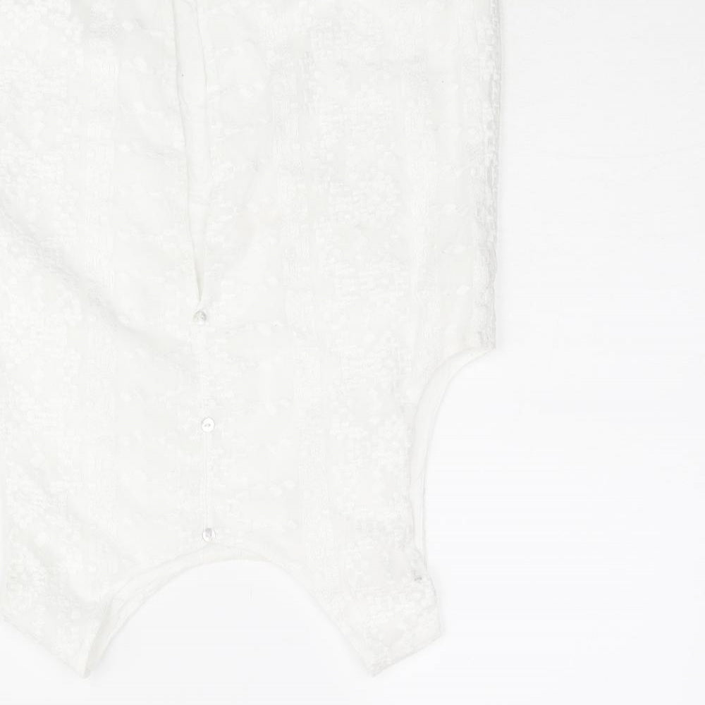 Mnago Womens White Geometric Polyester Camisole Blouse Size S Round Neck - Button Detail