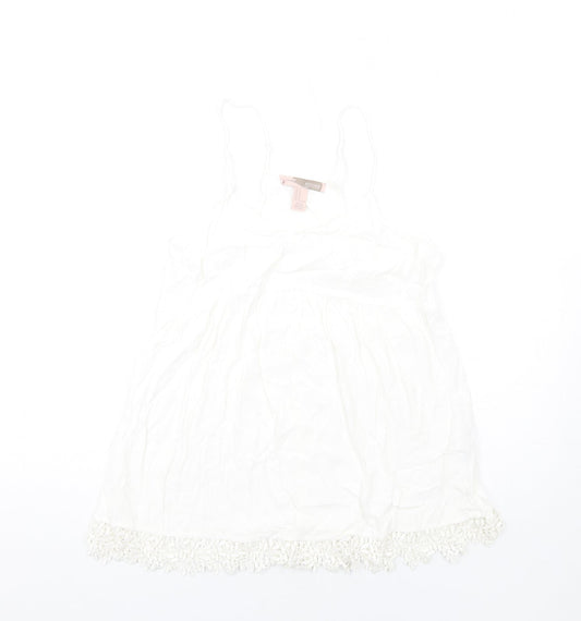 FOREVER 21 Womens White Viscose Camisole Blouse Size M V-Neck