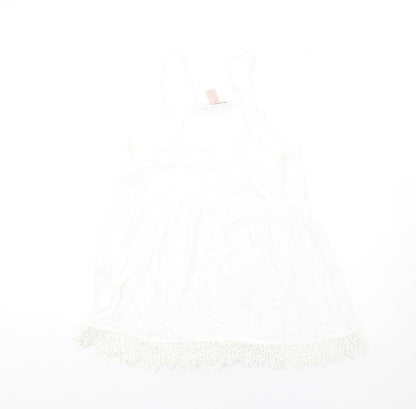 FOREVER 21 Womens White Viscose Camisole Blouse Size M V-Neck