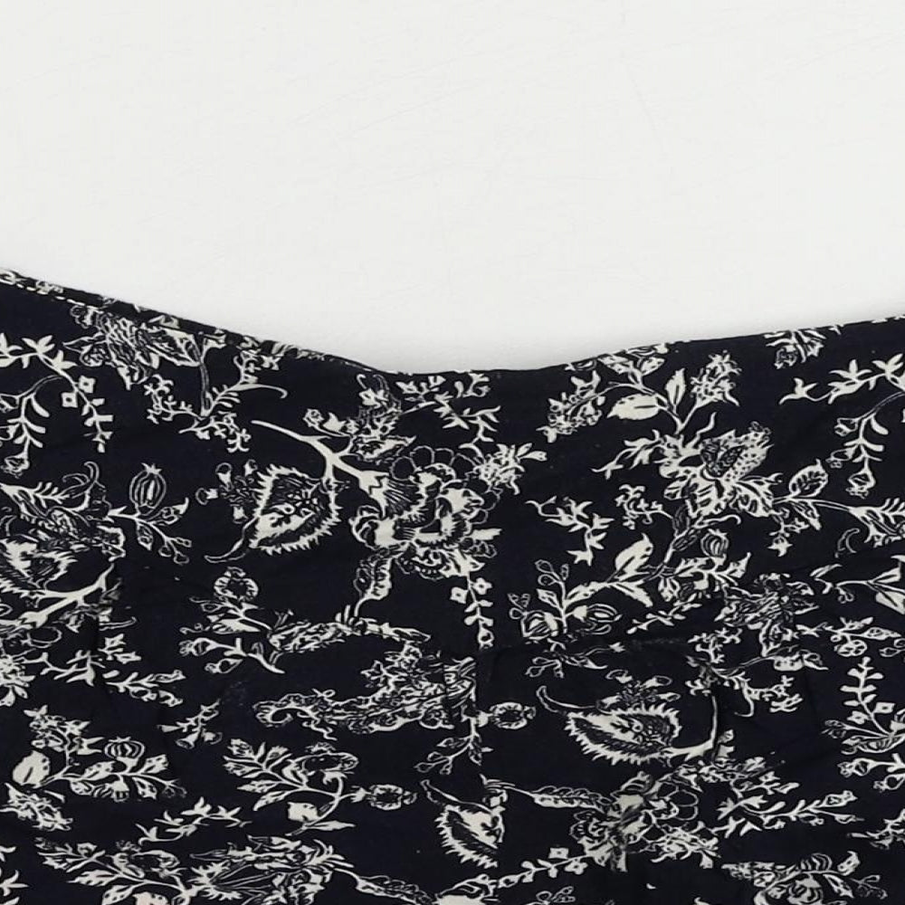Boohoo Womens Blue Floral Viscose Basic Shorts Size 8 L3 in Regular - Elastic Waist