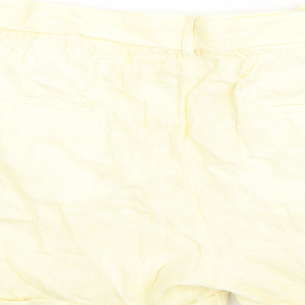 Marks and Spencer Womens Yellow Geometric Flax Chino Shorts Size 20 L4 in Regular Zip - Elasticated Waist Belted