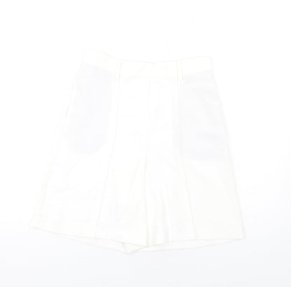 Marks and Spencer Womens White Polyester Basic Shorts Size 10 L8 in Regular Pull On