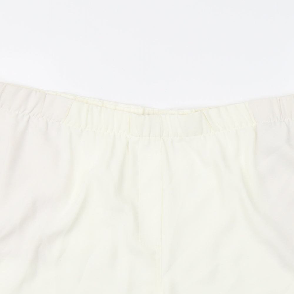 Marks and Spencer Womens Ivory Polyester Basic Shorts Size 24 L6 in Regular Pull On