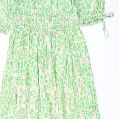 Marks and Spencer Womens Green Animal Print Viscose A-Line Size 8 V-Neck Pullover