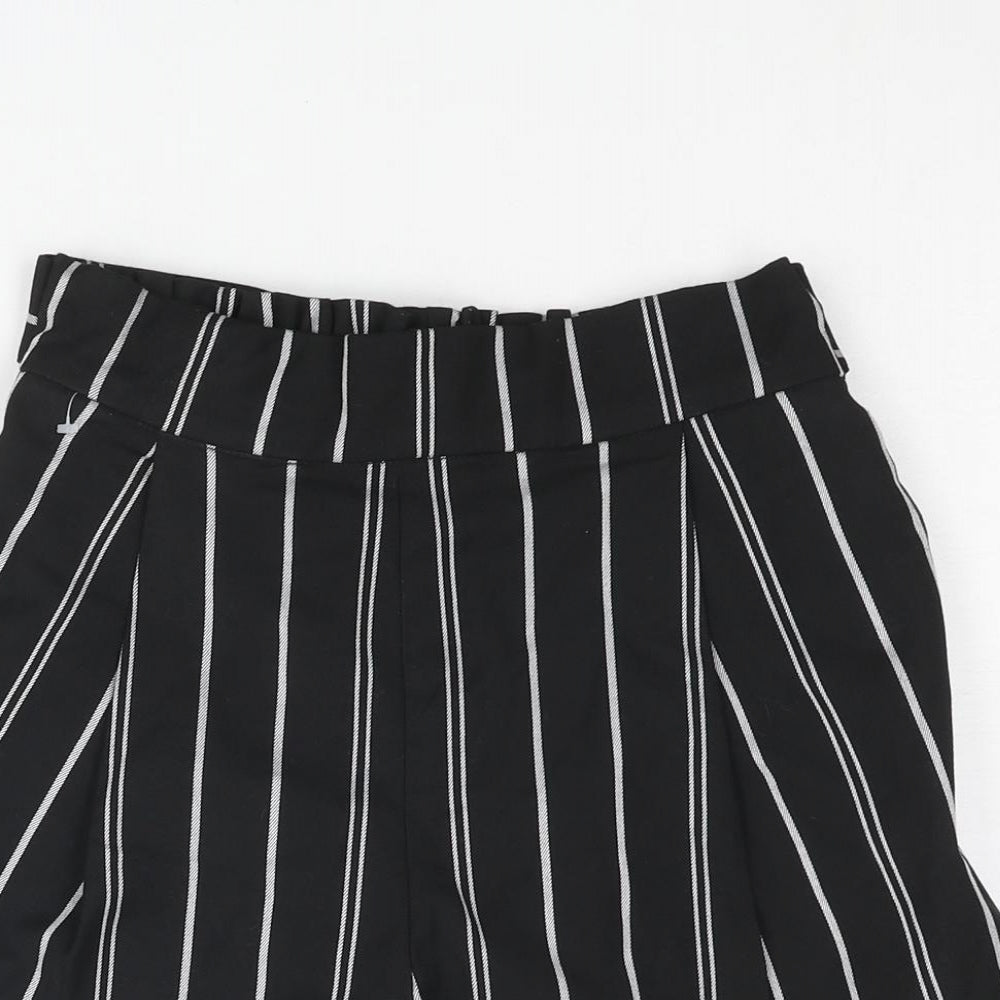 Divided by H&M Womens Black Pinstripe Polyester Paperbag Shorts Size 6 Regular Pull On - Belted