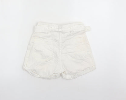Bershka Womens White Cotton Mom Shorts Size 26 in L3 in Regular Zip - Belted