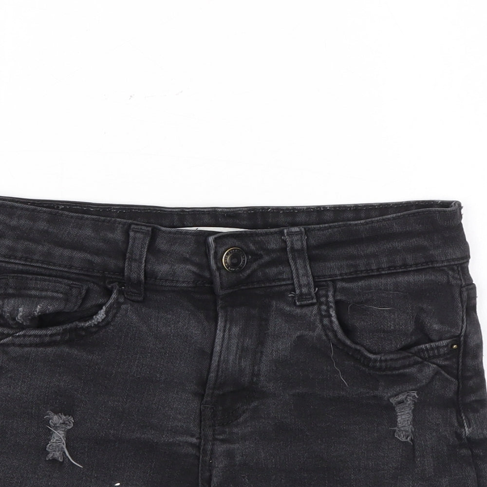 Bershka Womens Black Cotton Cut-Off Shorts Size 32 L3 in Regular Zip - Distressed