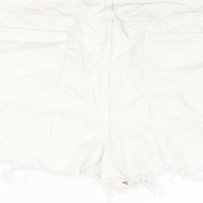 Boohoo Womens White Cotton Cut-Off Shorts Size 26 Regular Zip - Heavily Distressed