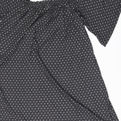 H&M Womens Black Geometric Polyester Shift Size S Off the Shoulder Pullover