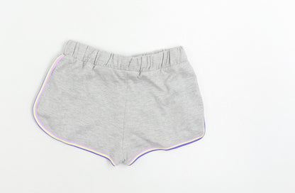 Marks and Spencer Girls Grey Cotton Sweat Shorts Size 6-7 Years Regular Drawstring - Contrasting Trim