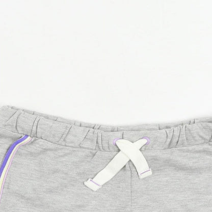 Marks and Spencer Girls Grey Cotton Sweat Shorts Size 6-7 Years Regular Drawstring - Contrasting Trim