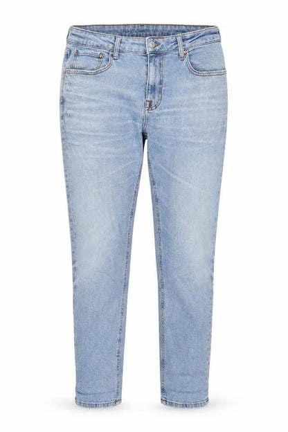 Front view of ASOS women’s blue cotton skinny jeans, size UK 32, in, 30-inch leg regular zip