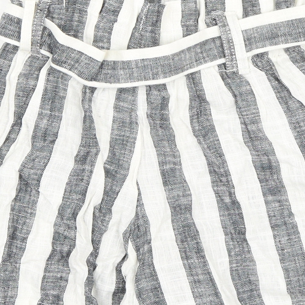 Bershka Womens Black Striped Viscose Paperbag Shorts Size XS L3 in Regular