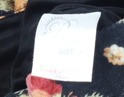 Piper Women's Black Floral Chino Shorts Size 6
