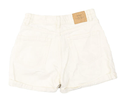 Stradivarius Women's White Mom Shorts Size 8