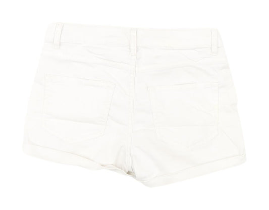 H&M Women’s White Chino Shorts, Size 6