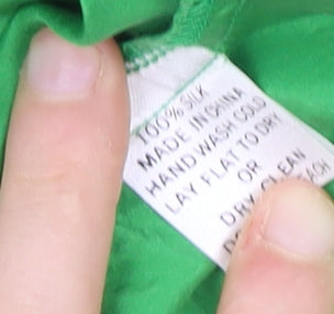 Komunseide Women's Green Silk Tank Top M