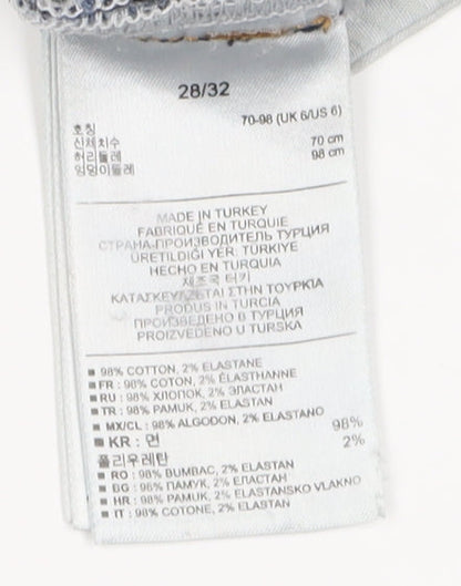 Gap Women's Blue Straight Jeans Size 6 Mid Rise Denim