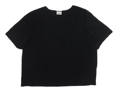 First Avenue Black T-Shirt Women Size 18 Crew Neck