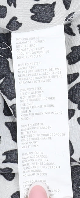 Boohoo Women's Animal Print Knee Length Shift Dress