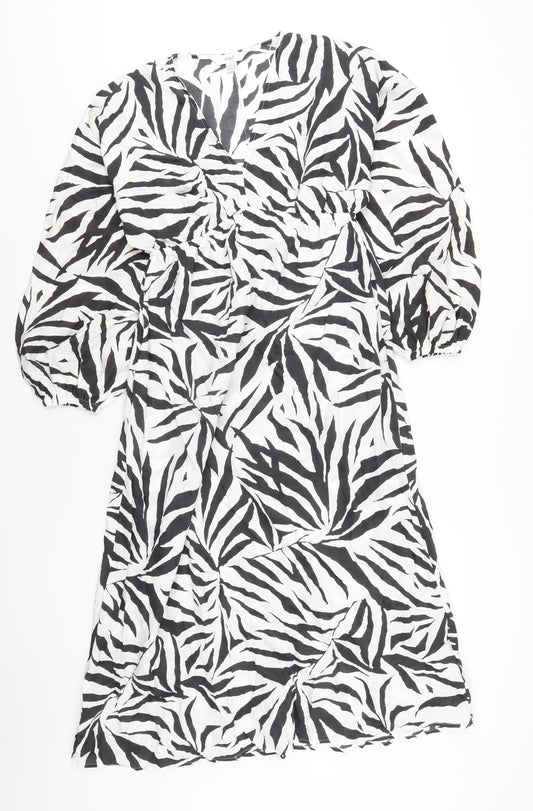 Marks and Spencer Womens White Geometric Polyester A-Line Size 10 V-Neck Pullover