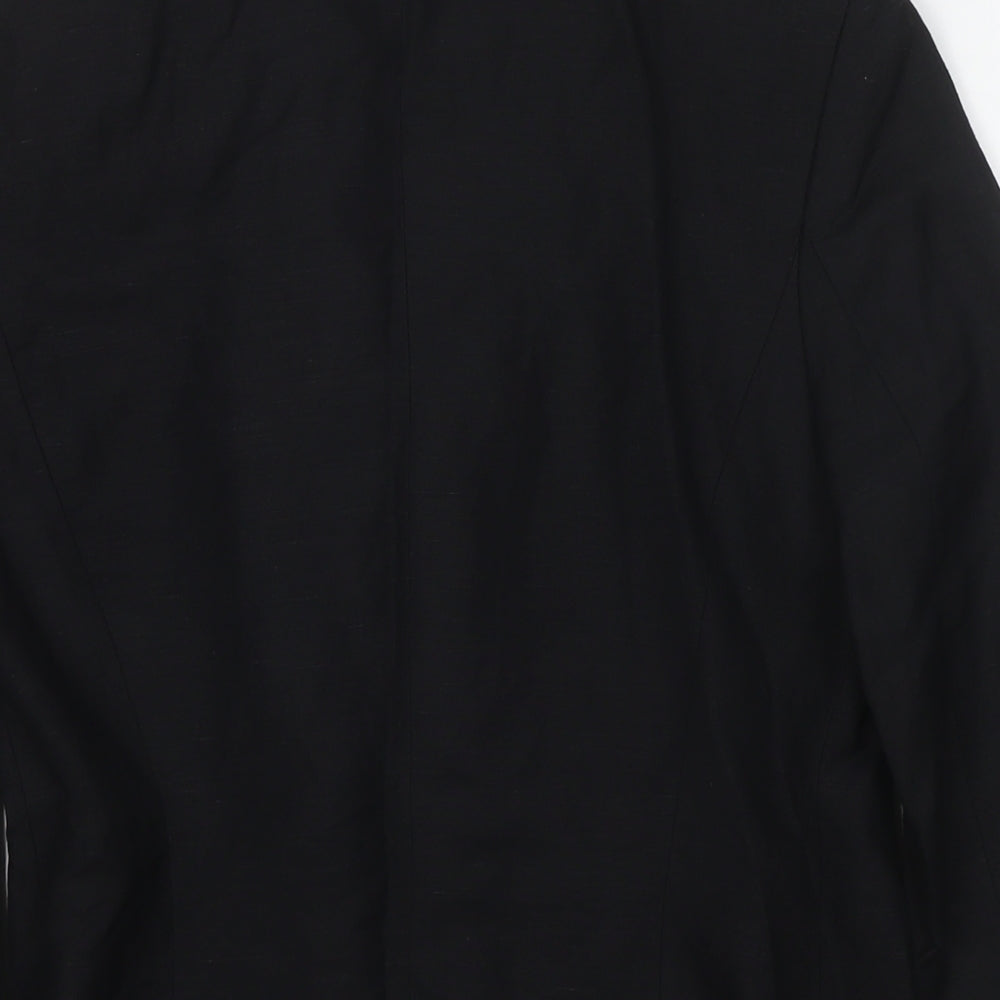 Brand and care label for G2000 girls’ black jacket blazer, size 5, years button