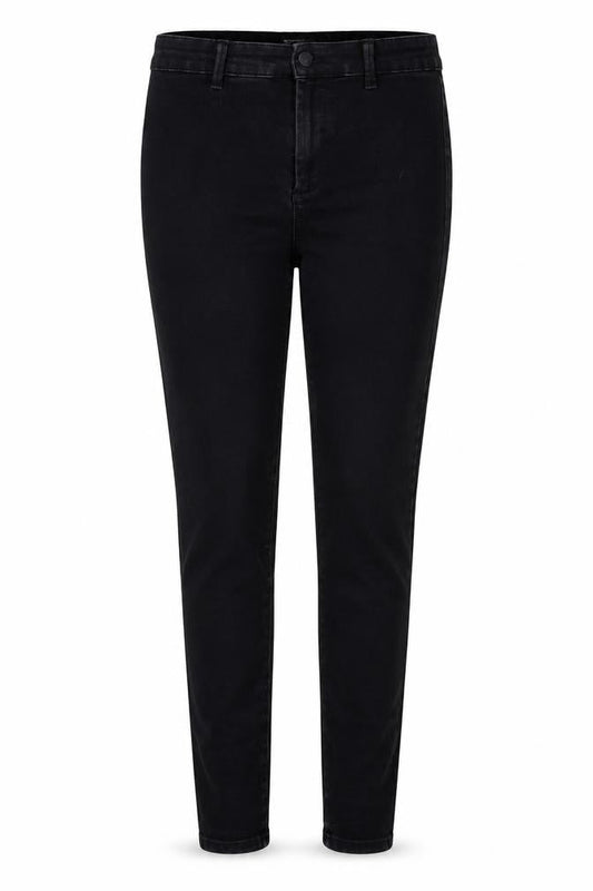 Front view of Denim & Co. women’s black cotton skinny jeans, size UK 12, 30-inch leg regular zip