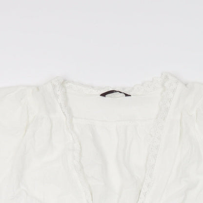 Evans Womens White Cotton Cropped T-Shirt Size 16 V-Neck