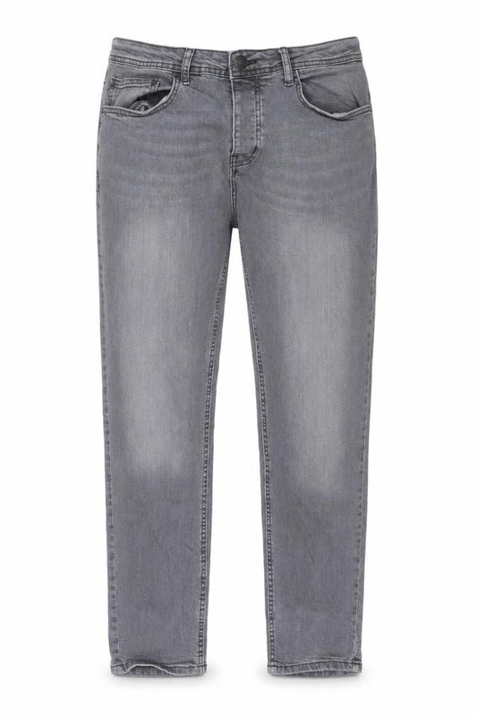 Front view of Denim & Co. men’s grey cotton straight jeans, size 32, in, 30-inch leg slim button