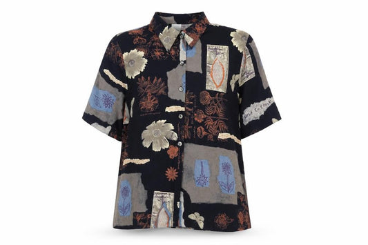 Front view of Canda women’s blue floral viscose basic button-up, size UK 16, collared