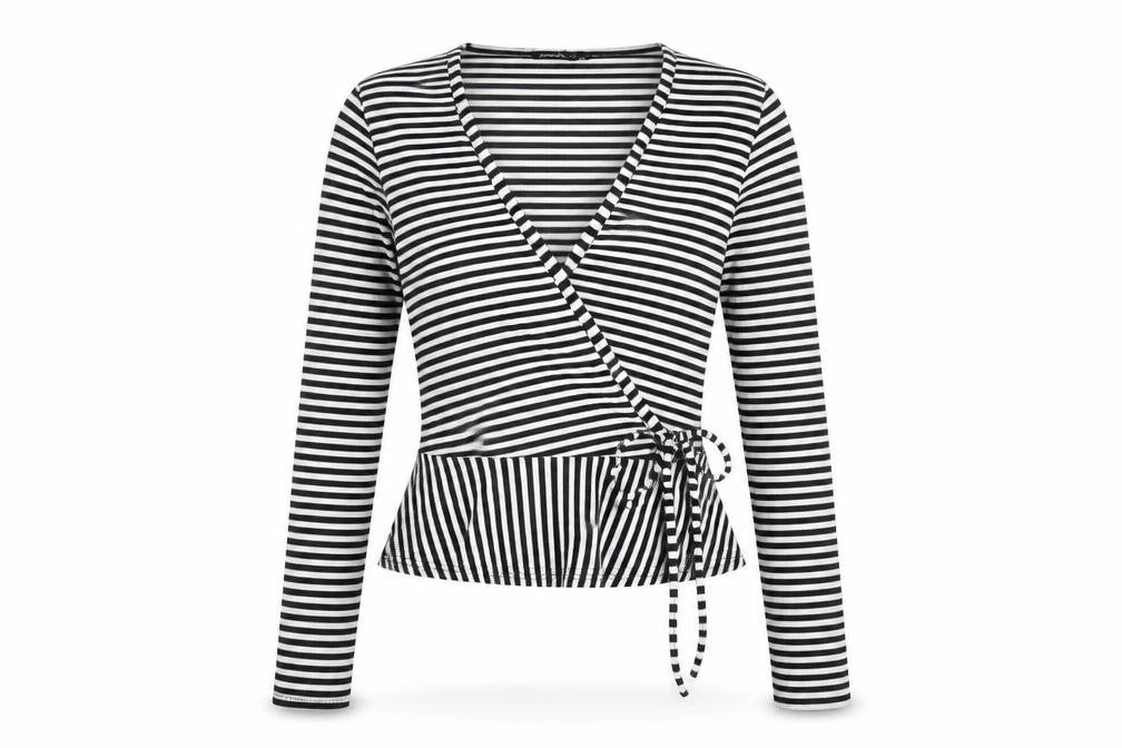 Womens UK Size 10 Boohoo Black Wrap T-Shirt