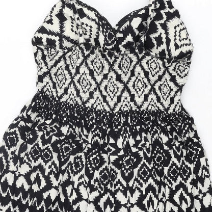 New Look Womens Black Geometric Viscose Mini Size 6 V-Neck Pullover