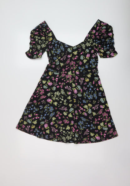 H&M Womens Black Floral Polyester A-Line Size M V-Neck Pullover
